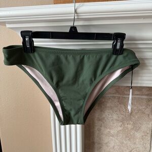 👙NWT Bikini Bottom. Shade & Shore Olive.  Size Large. Target